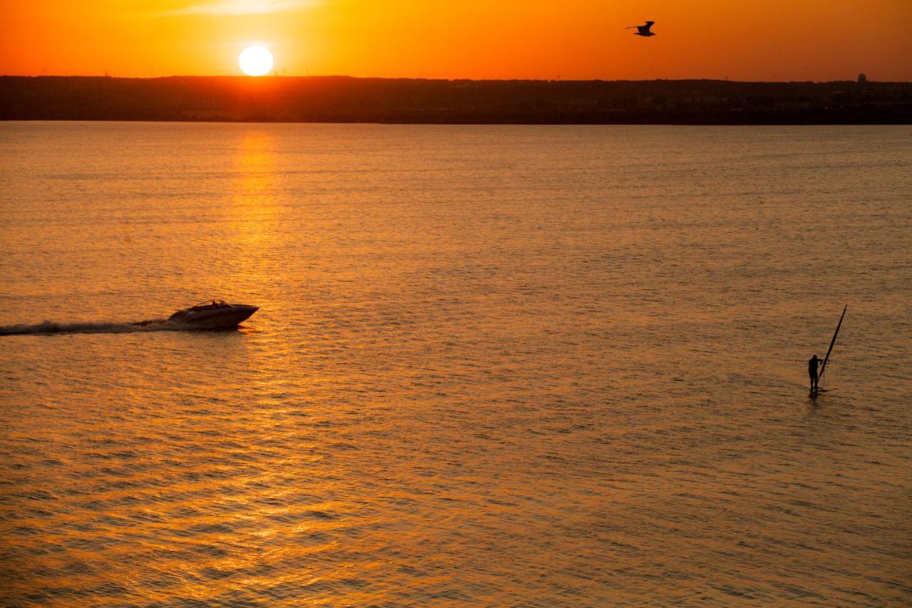 Mamaia Lake Properties Lejlighed Eksteriør billede